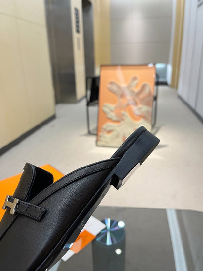 GROUPIE MULE BLACK LAMBSKIN