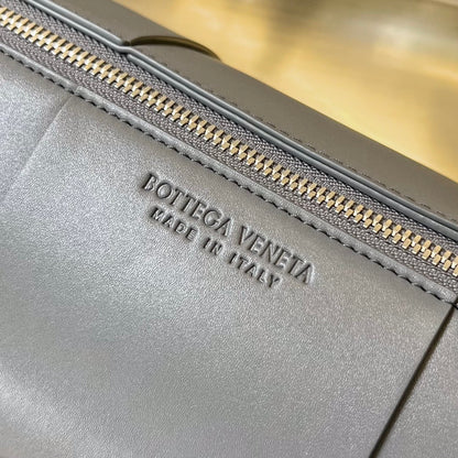 CYLINDER CASSETTE 30 IN LAVA GRAY CALFSKIN