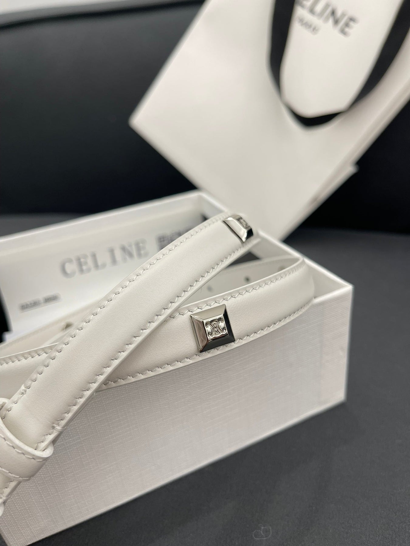CL SMALL 18 MM TRIOMPHE BELT IN TAURILLON WHITE LEATHER SILVER HARDWARE