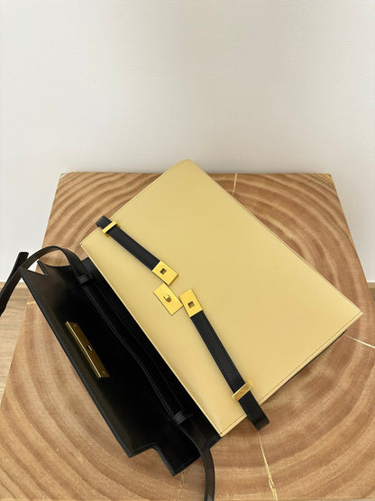 MANHATTAN 29 TOP-HANDLE IN SMOOTH BLACK BEIGE CALFSKIN