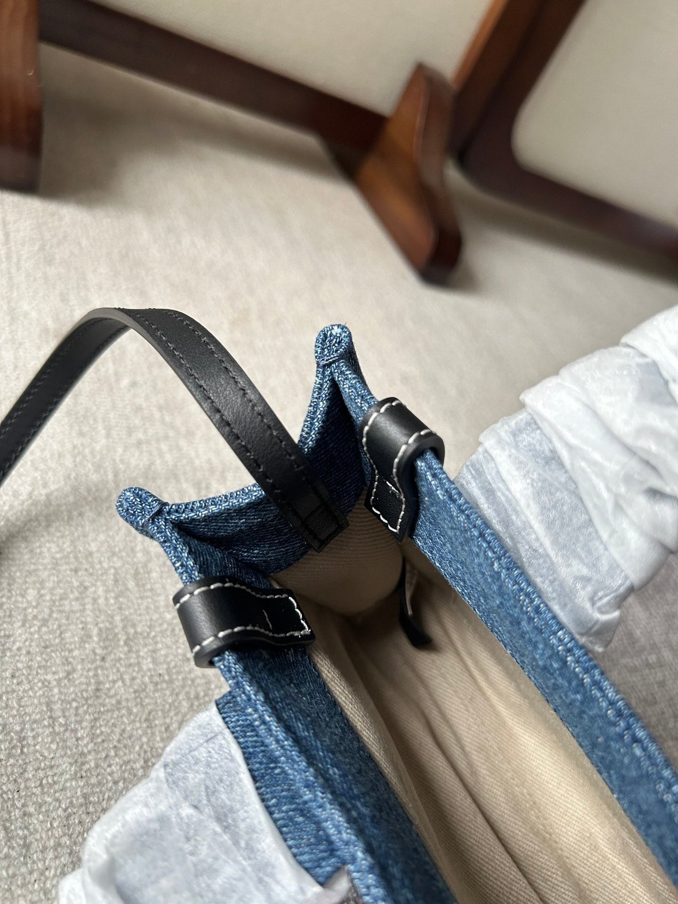 MINI WOODY TOTE BAG 20 IN BLUE DENIM BLACK CALFSKIN