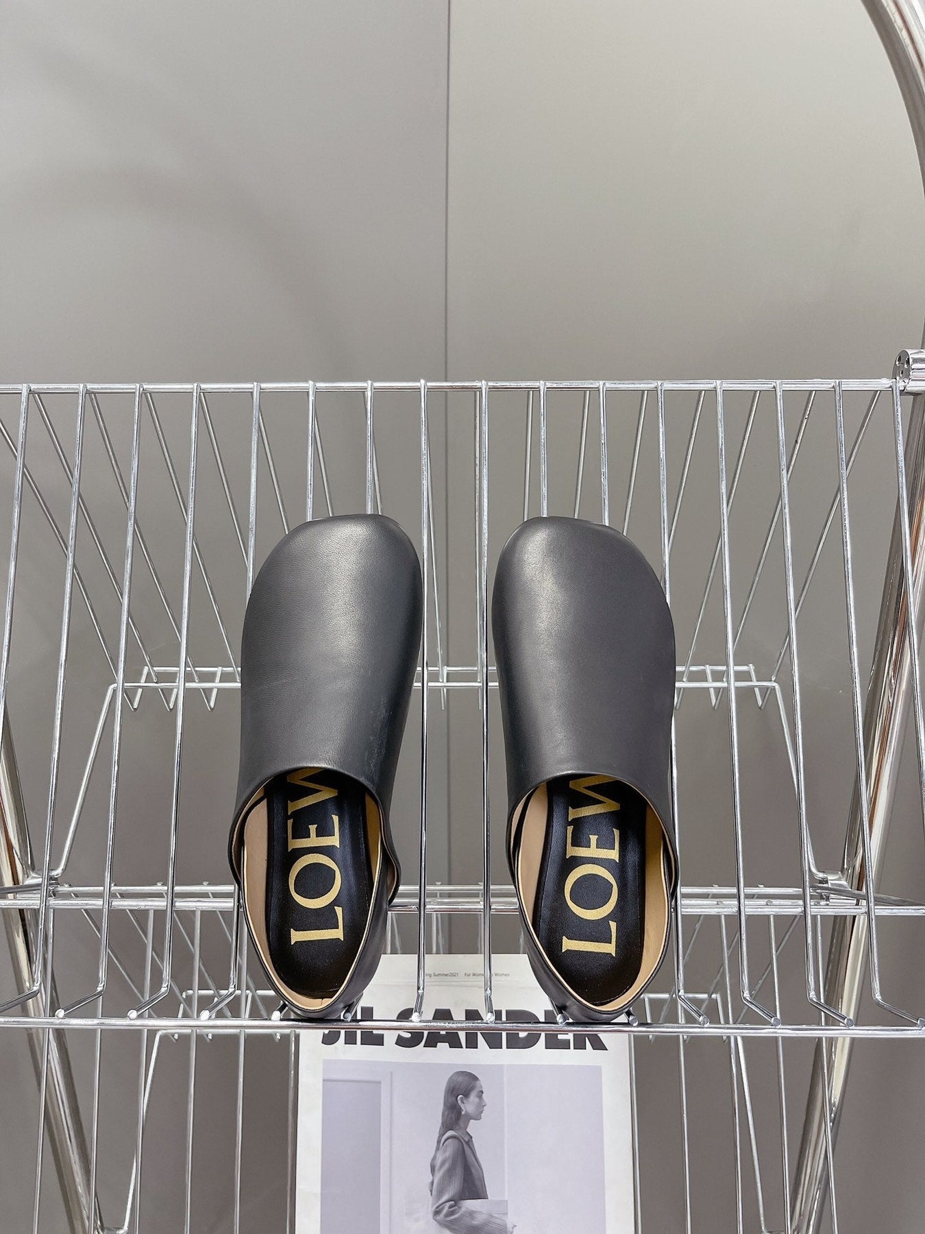 LW TOY SLIPPER BLACK CALFSKIN