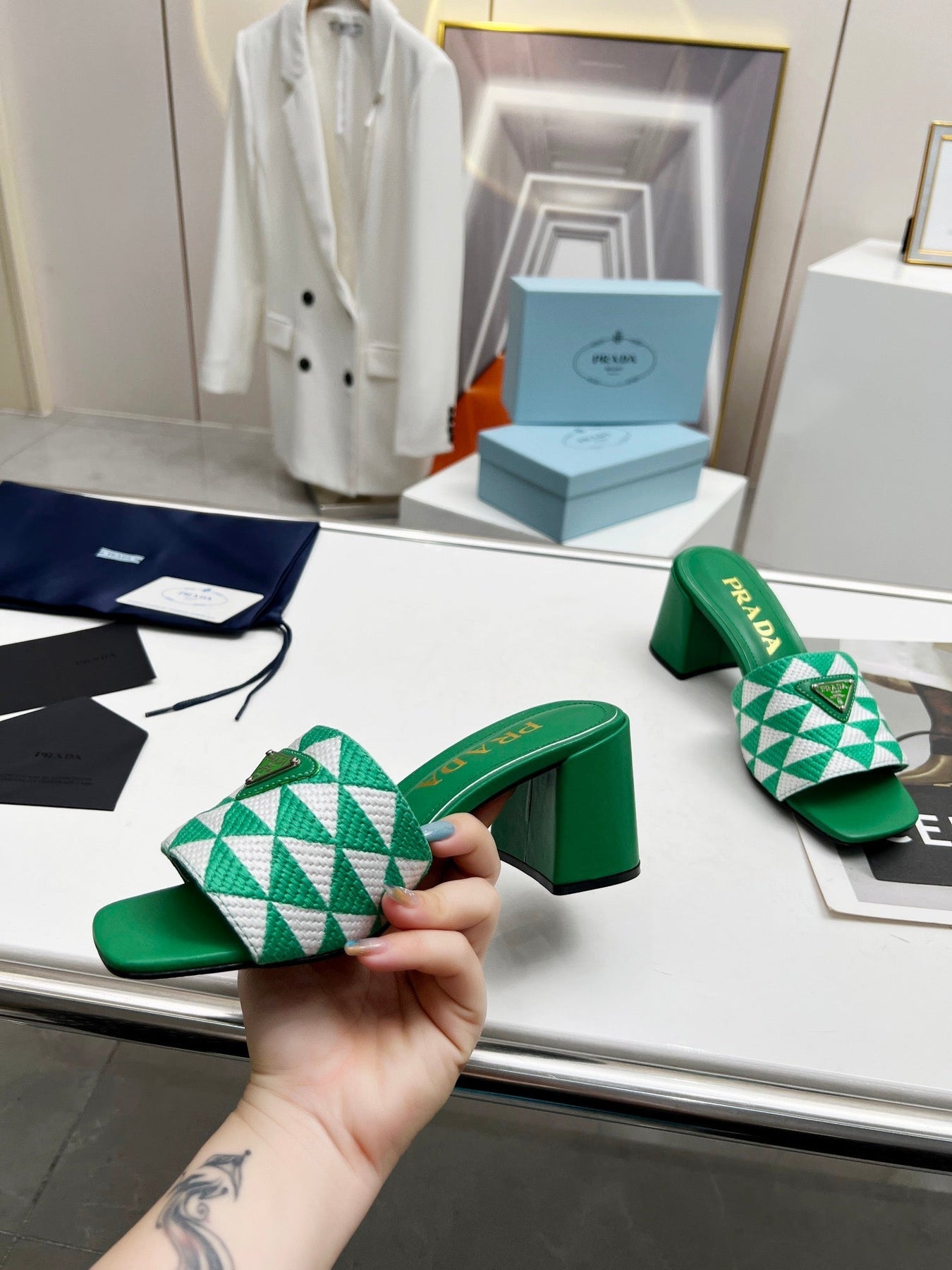 PRA EMBROIDERED SLIDES 65 GREEN FABRIC