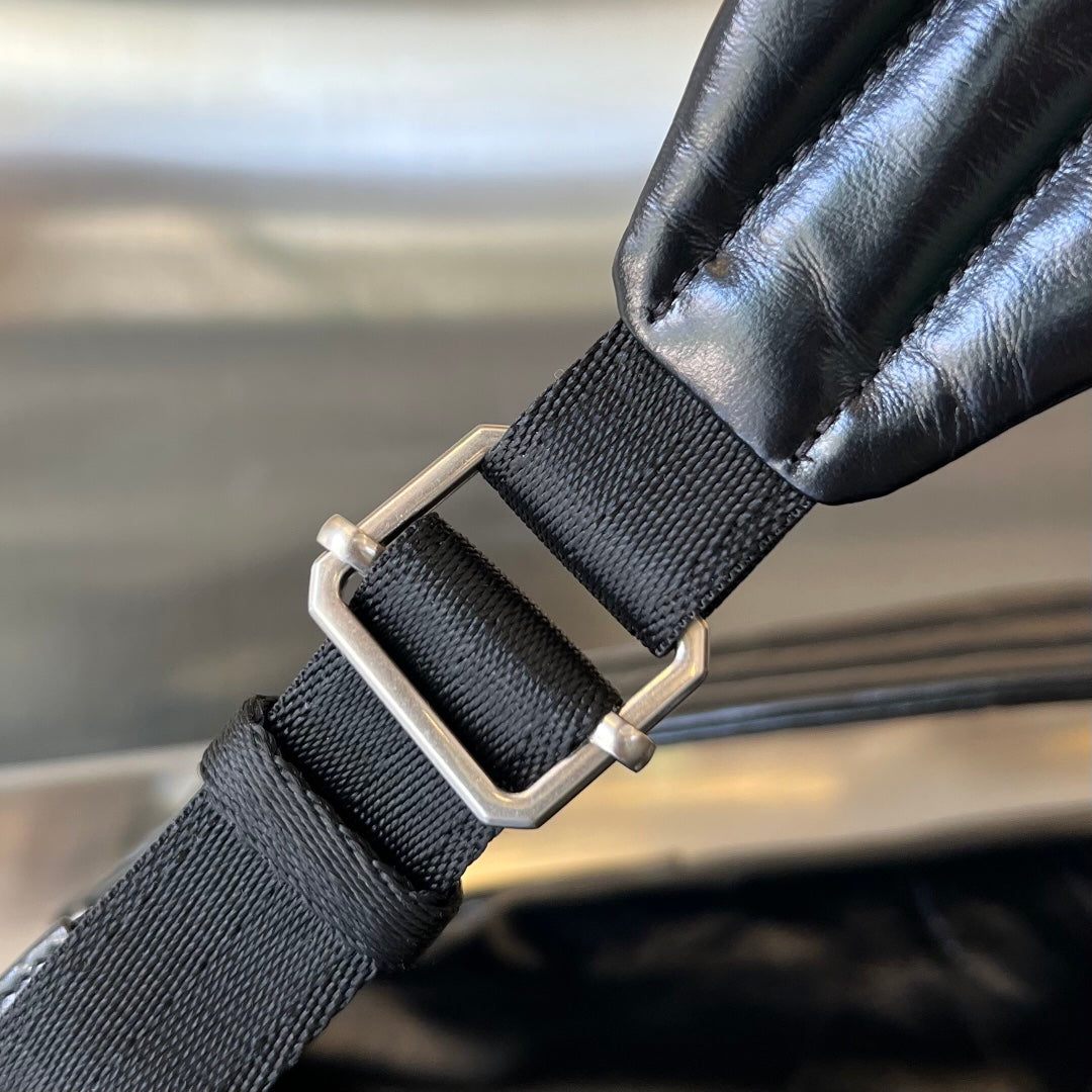 MEDIUM ARCHETYPE 46 BLACK LAMBSKIN BACKPACK