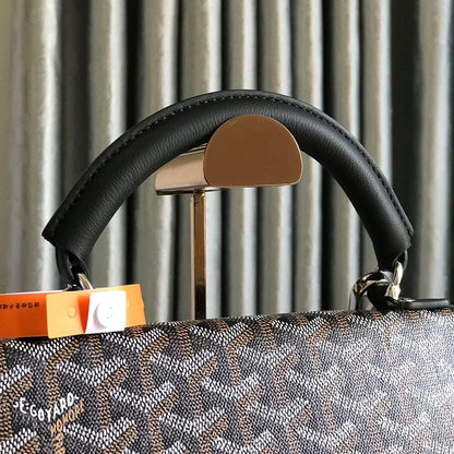 SAINT LÉGER BACKPACK 35 IN BROWN MIX BALCK GOYARDINE CANVAS AND CALFSKIN WITH CARTOON PATCH