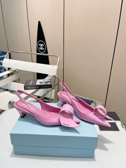 POINTED TOE SLINGBACK KITTEN HEEL WITH BOW IN PINK GLOSSY LAMBSKIN