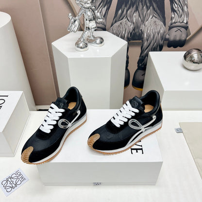 FLOW RUNNER SNEAKER IN BLACK SUEDE AND SHEEPSKIN