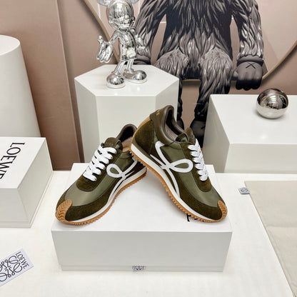 FLOW RUNNER SNEAKER IN ARMY GREEN SUEDE AND SHEEPSKIN