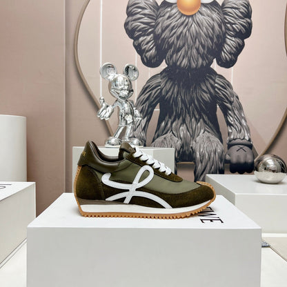 FLOW RUNNER SNEAKER IN ARMY GREEN SUEDE AND SHEEPSKIN