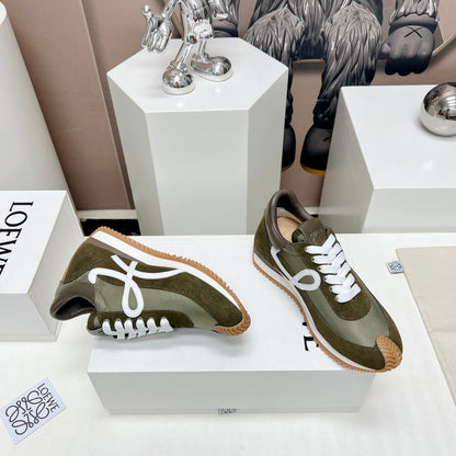 FLOW RUNNER SNEAKER IN ARMY GREEN SUEDE AND SHEEPSKIN