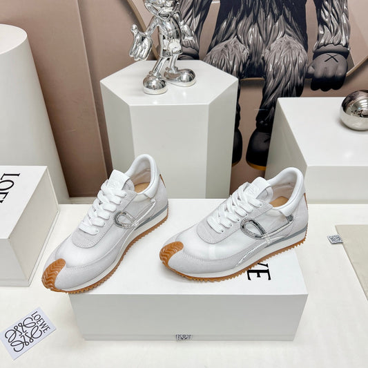 FLOW RUNNER SNEAKER IN WHITE IVORY SUEDE AND SHEEPSKIN