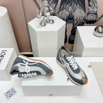 FLOW RUNNER SNEAKER IN SLATE GRAY SUEDE AND PALE GRAY SHEEPSKIN