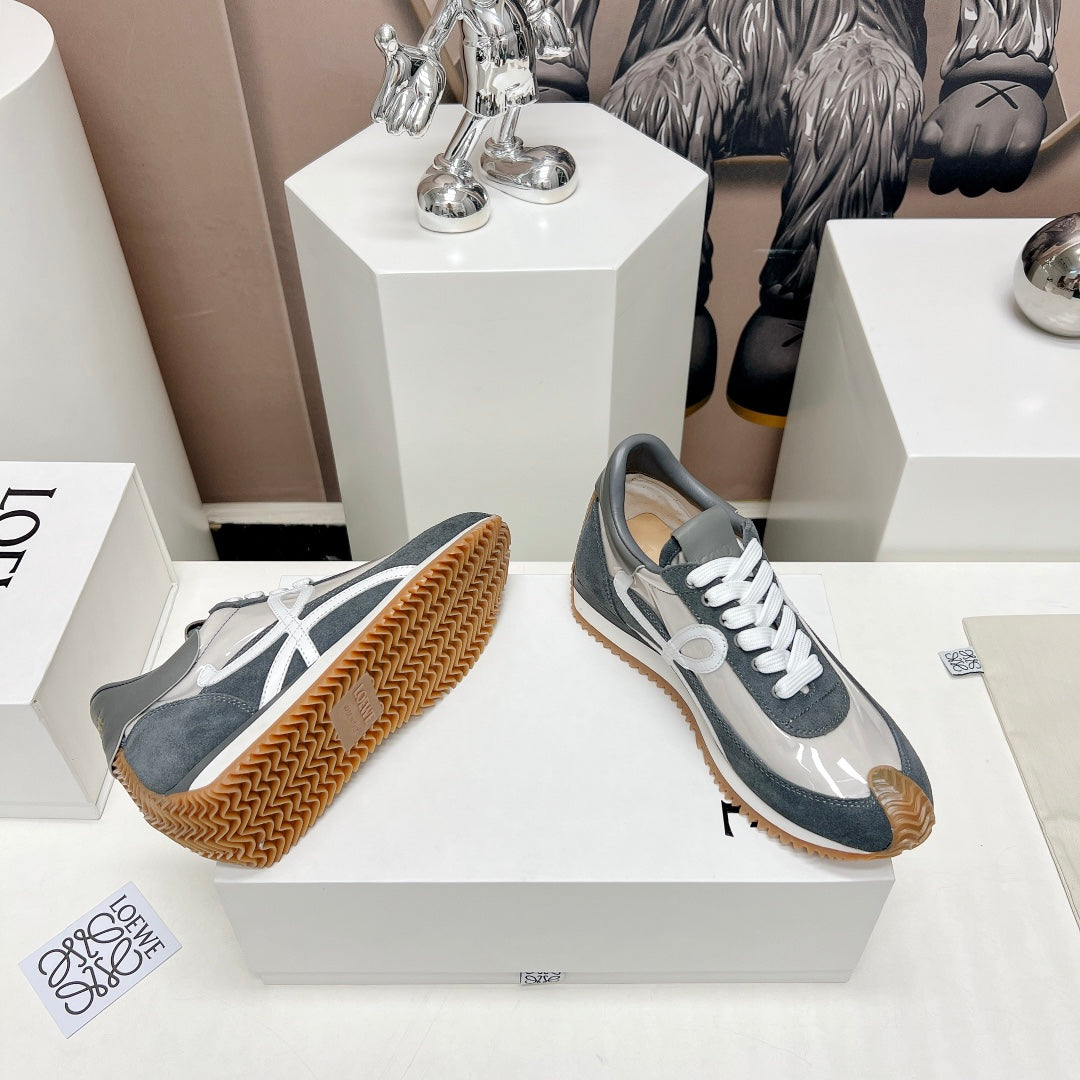 FLOW RUNNER SNEAKER IN SLATE GRAY SUEDE AND PALE GRAY SHEEPSKIN