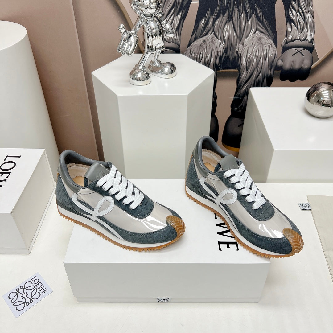 FLOW RUNNER SNEAKER IN SLATE GRAY SUEDE AND PALE GRAY SHEEPSKIN