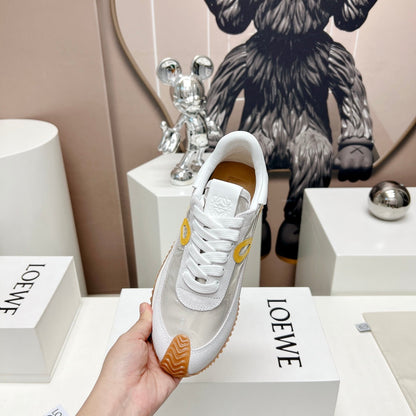 FLOW RUNNER SNEAKER IN PALE GRAY SUEDE AND SHEEPSKIN