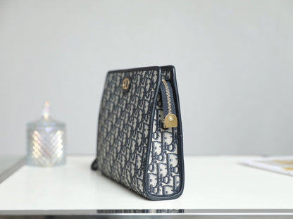 BOOK TOTE 26 IN BLACK OBLIQUE JACQUARD