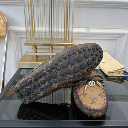 LV GLORIA FLAT LOAFER CLASSIC MONOGRAM PALE BROWN