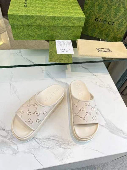 PLATFORM SANDALS IN WHITE CREAM MONOGRAM IMPORTED TPU