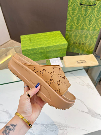 PLATFORM SANDALS IN CINNAMON BROWN MONOGRAM IMPORTED TPU