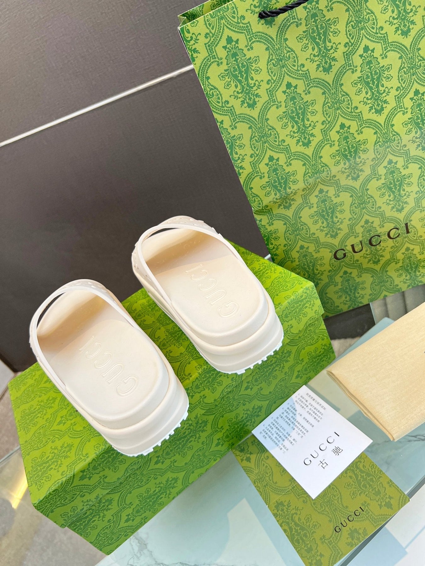 PLATFORM SANDALS IN WHITE CREAM MONOGRAM IMPORTED TPU