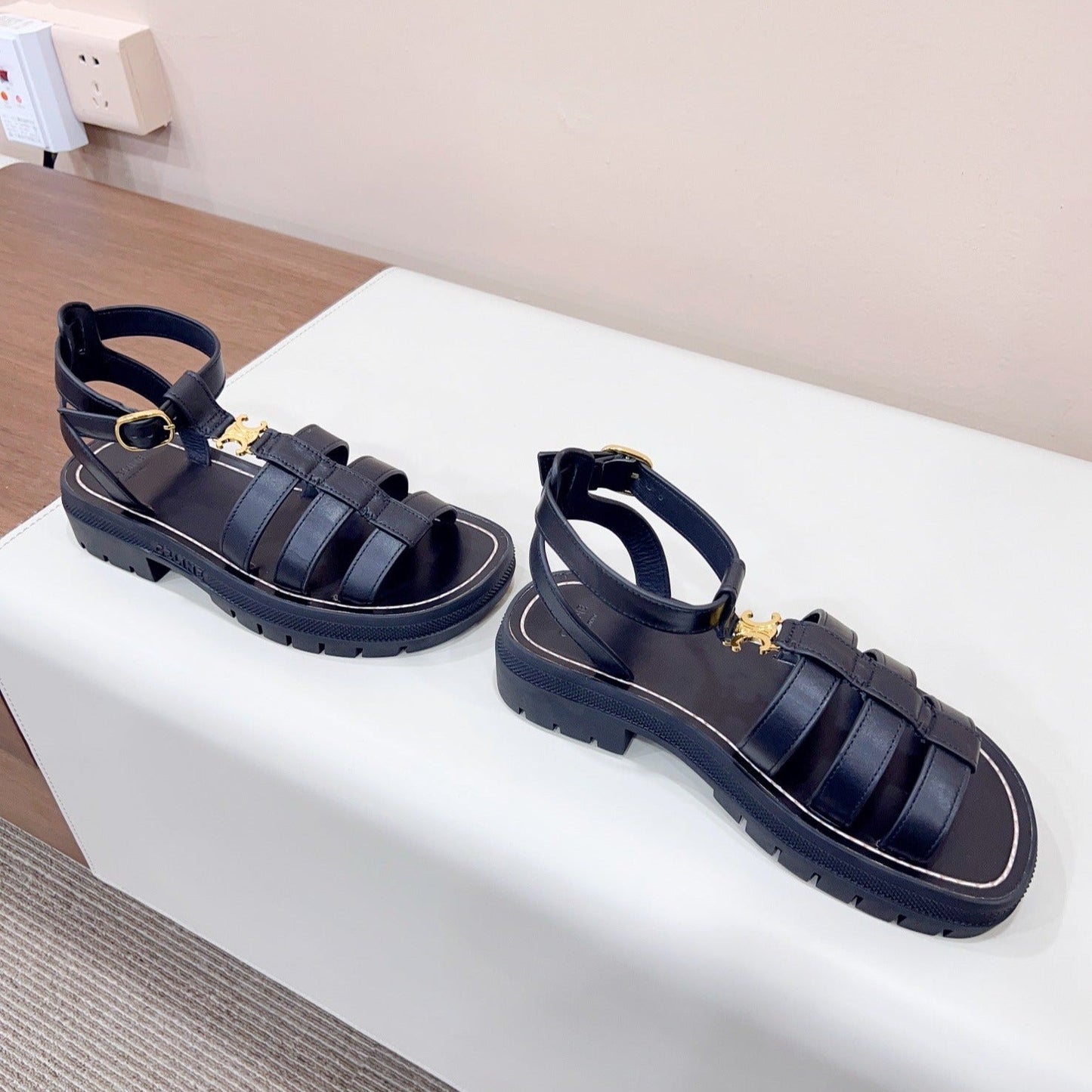 LYMPIA GLADIATOR SANDAL IN CALFSKIN BLACK