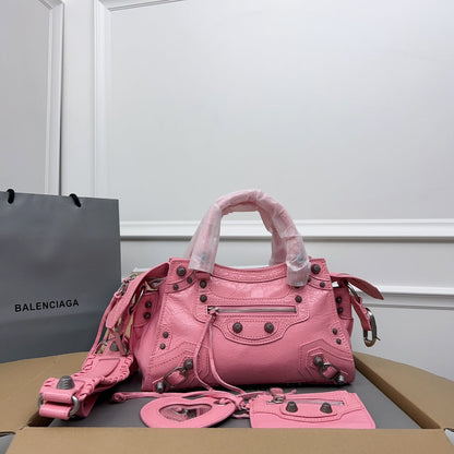 NEO CAGOLE 26 IN FLAMINGO PINK LAMBSKIN