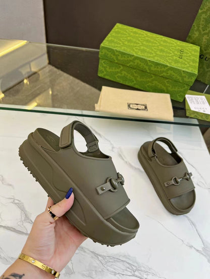 HORSEBIT FLATFORM SANDAL 5 CM IN ARMY GREEN IMPORTED TPU