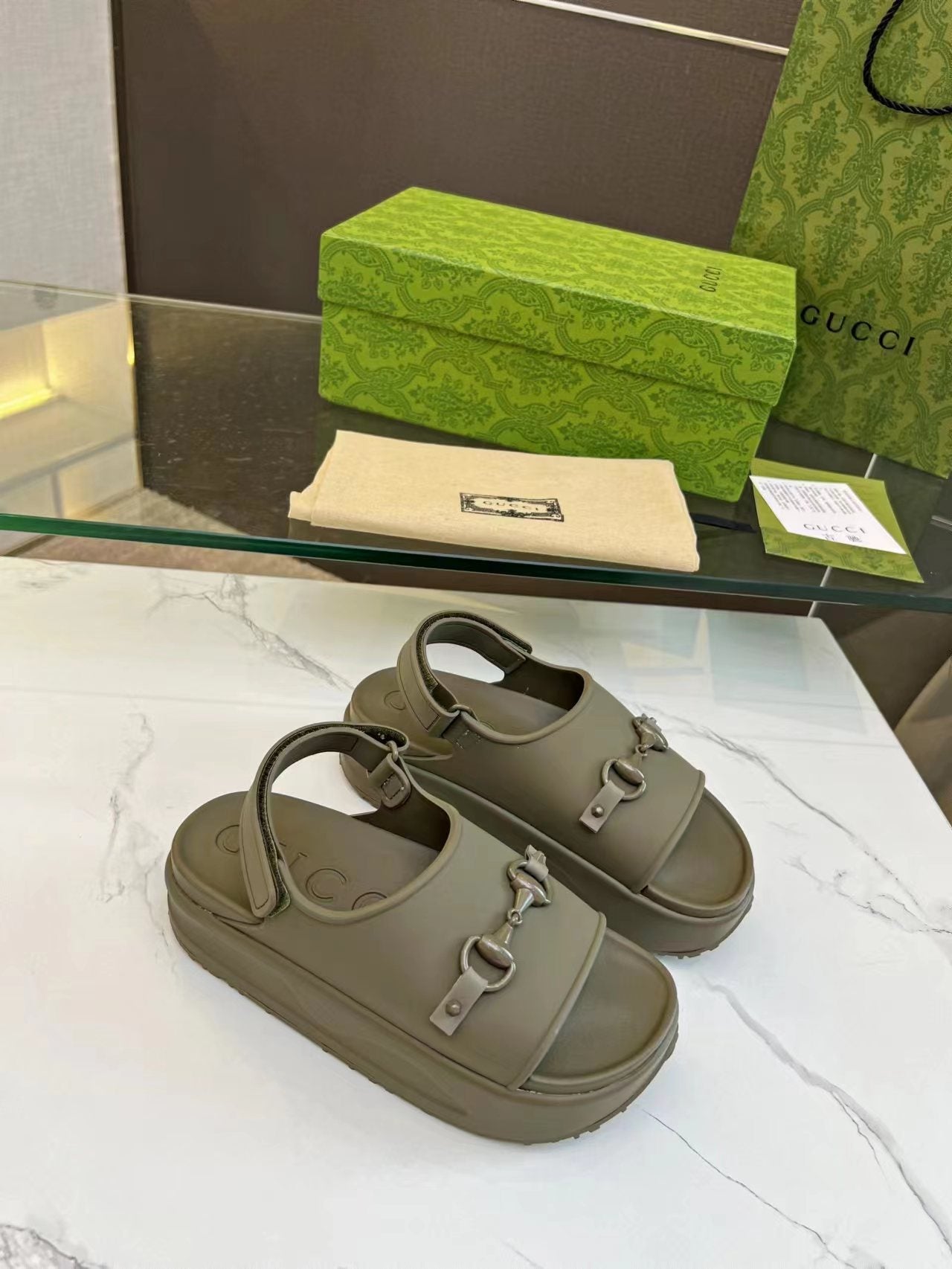 HORSEBIT FLATFORM SANDAL 5 CM IN ARMY GREEN IMPORTED TPU