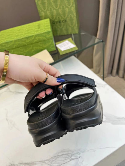 HORSEBIT FLATFORM SANDAL 5 CM IN BLACK IMPORTED TPU