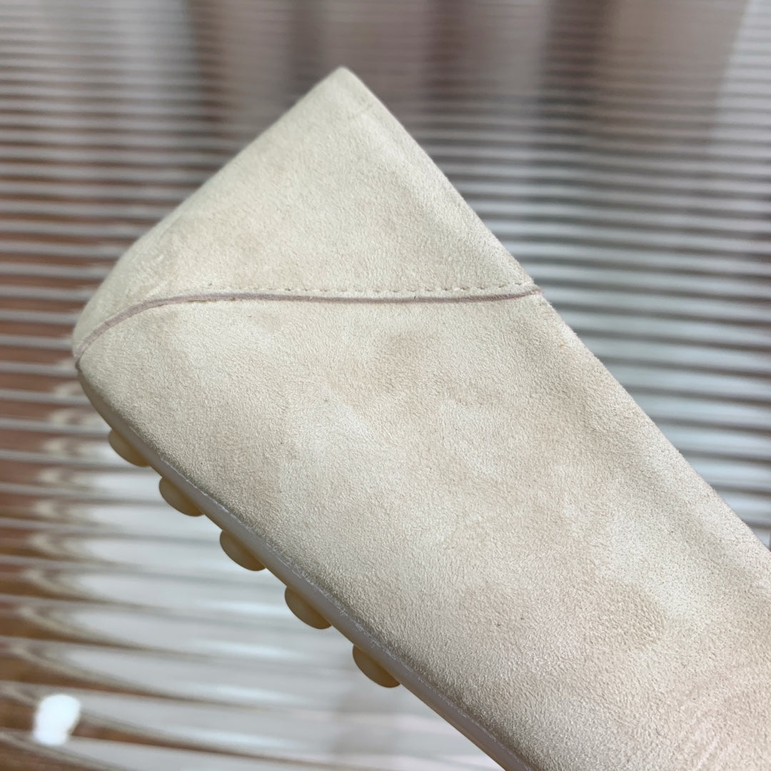 LP DOT SOLE WALK LOAFERS CREAMY WHITE SUEDE