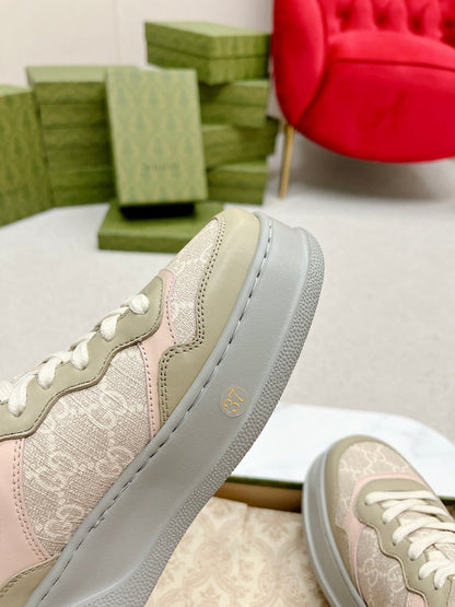 GG TRAINER LIGHT GRAY AND TORTILLA CALFSKIN