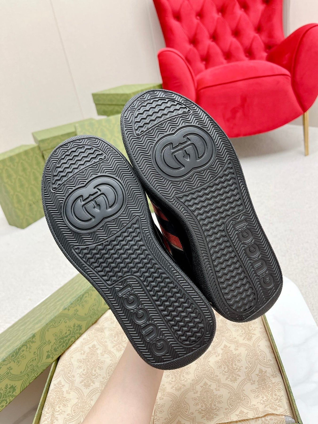 GG TRAINER BLACK AND CREAM CALFSKIN