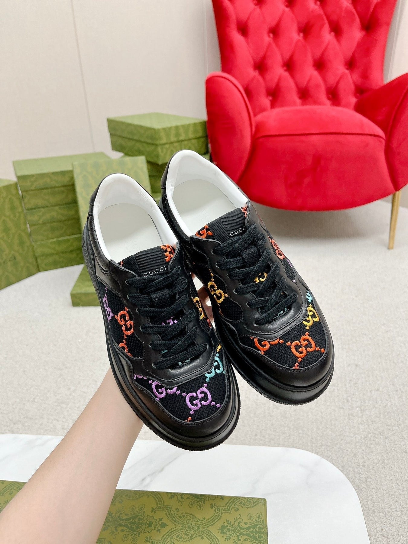 GG TRAINER BLACK CALFSKIN WITH PATTERN