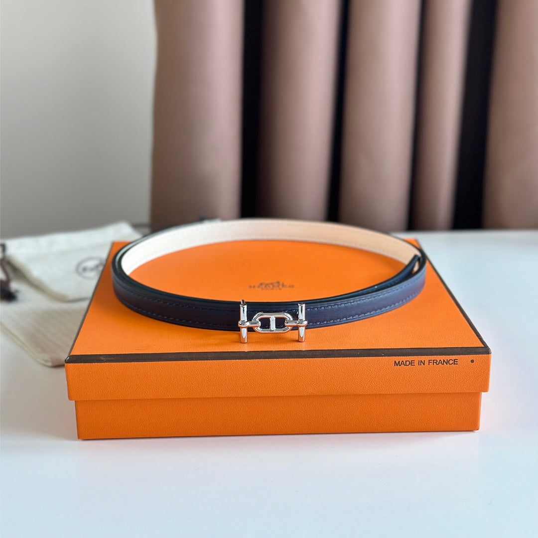 HM ANCRE BUCKLE & REVERSIBLE WHITE AND NAVY BLUE LEATHER STRAP 13MM SILVER HARDWARE