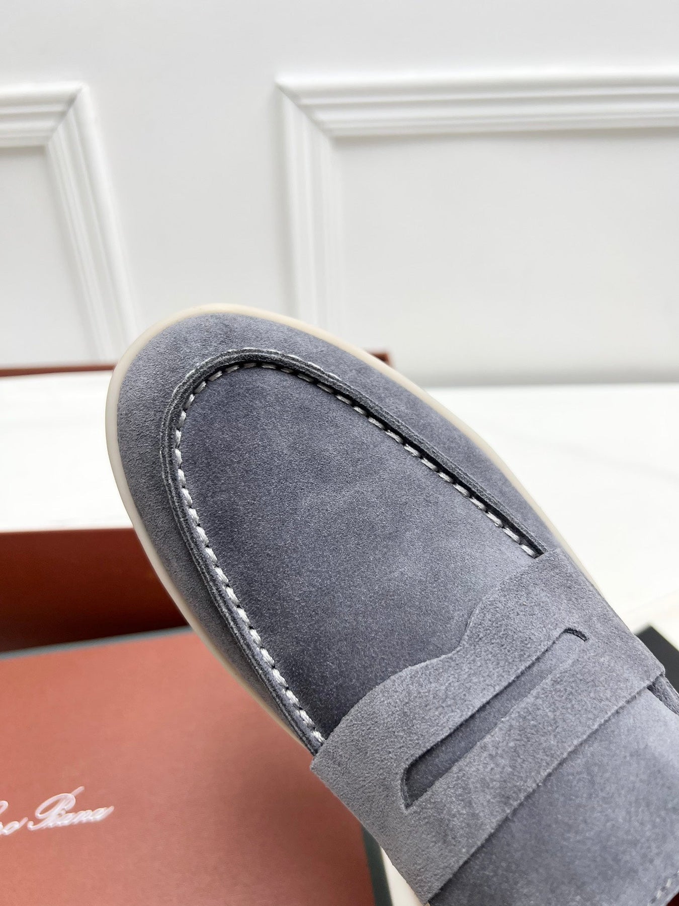 LP RETRO SUMMER WALK LOAFERS GRAY SUEDE