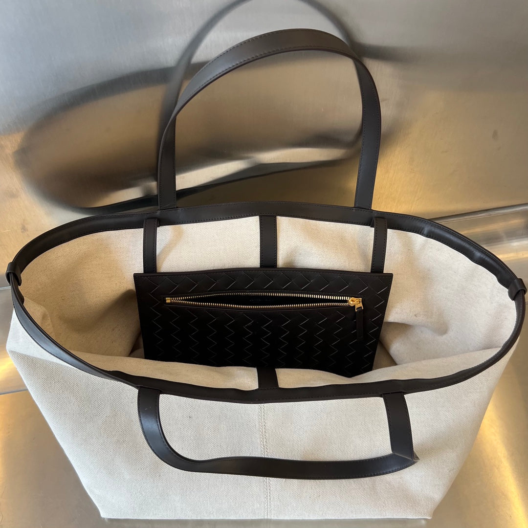 FLIP FLAP 38 IN WHITE CANVAS AND BLACK CALSKIN