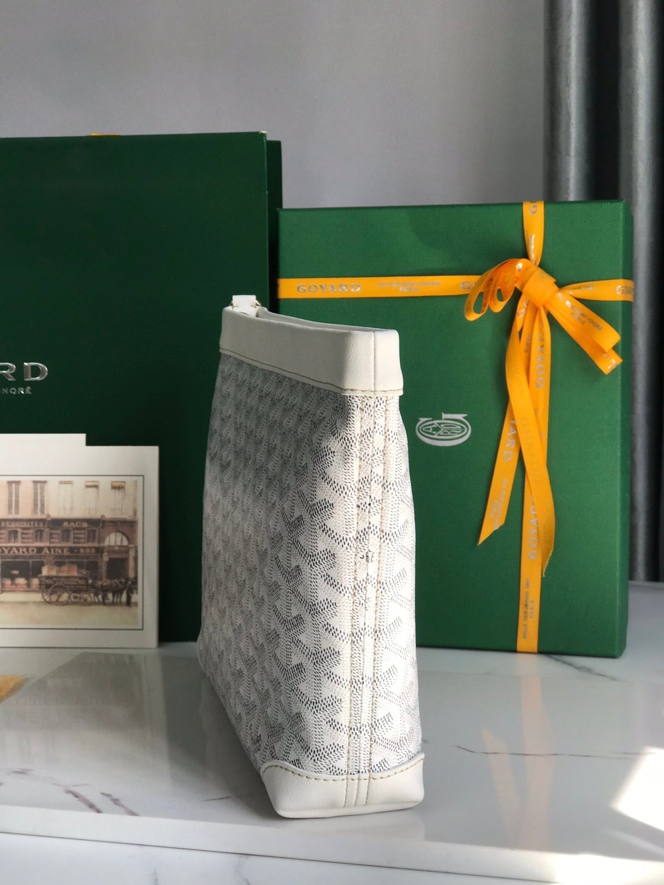 CONTI POUCH 24 IN WHITE LAMBSKIN AND GOYARDINE CANVAS