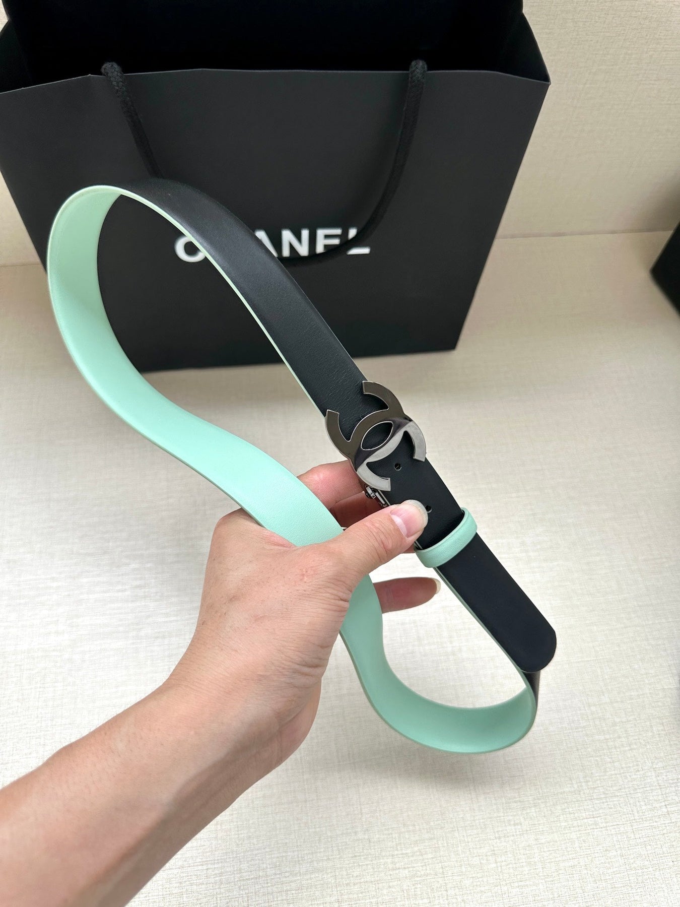 CC 30MM BELT IN GREEN MINT AND BLACK CALFSKIN WITH GOLD HARDWARE