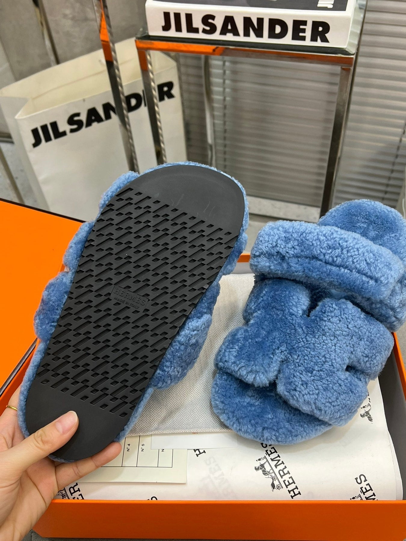 CHYPRE SLIPPERS IN AZURE BLUE LAMB WOOL