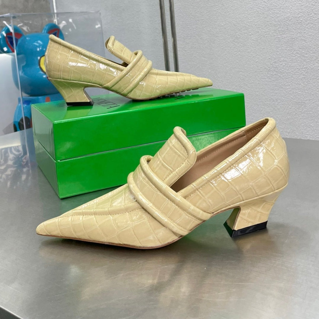 HIGH PUMP 35 MM IN EGG NOG CALFSKIN