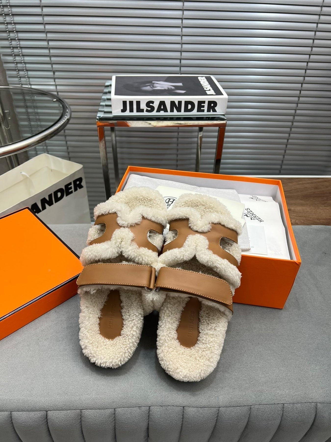 CHYPRE SLIPPERS IN BEIGE LAMB WOOL AND CIDER BROWN CALFSKIN