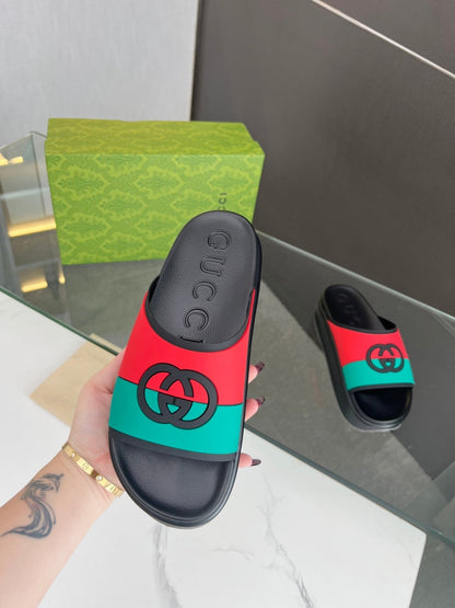 INTERLOCKING G SLIDE SANDAL IN BLACK MIX COLORFUL IMPORTED TPU