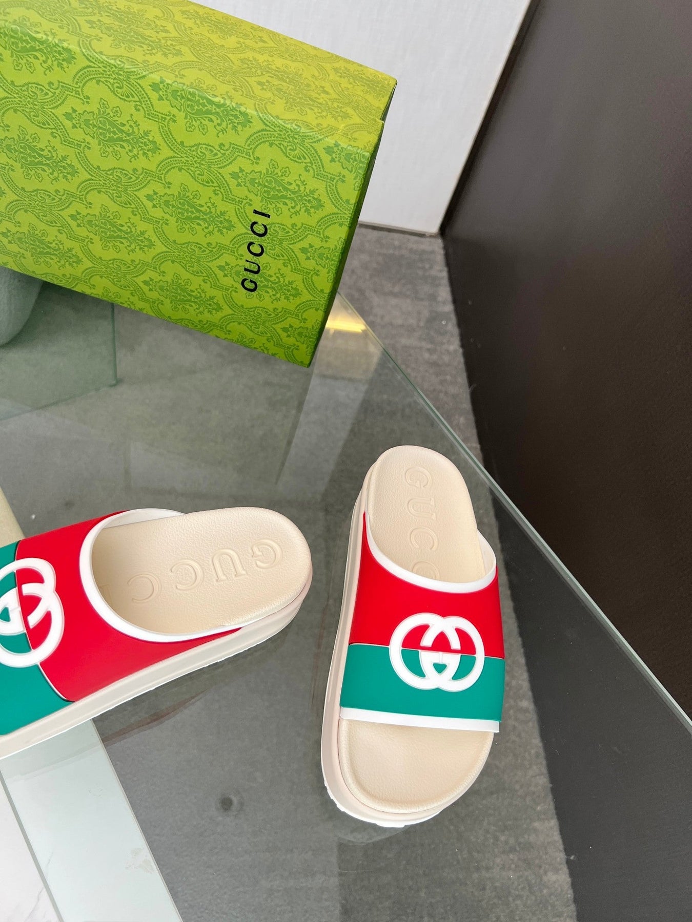 INTERLOCKING G SLIDE SANDAL IN WHITE MIX COLORFUL IMPORTED TPU