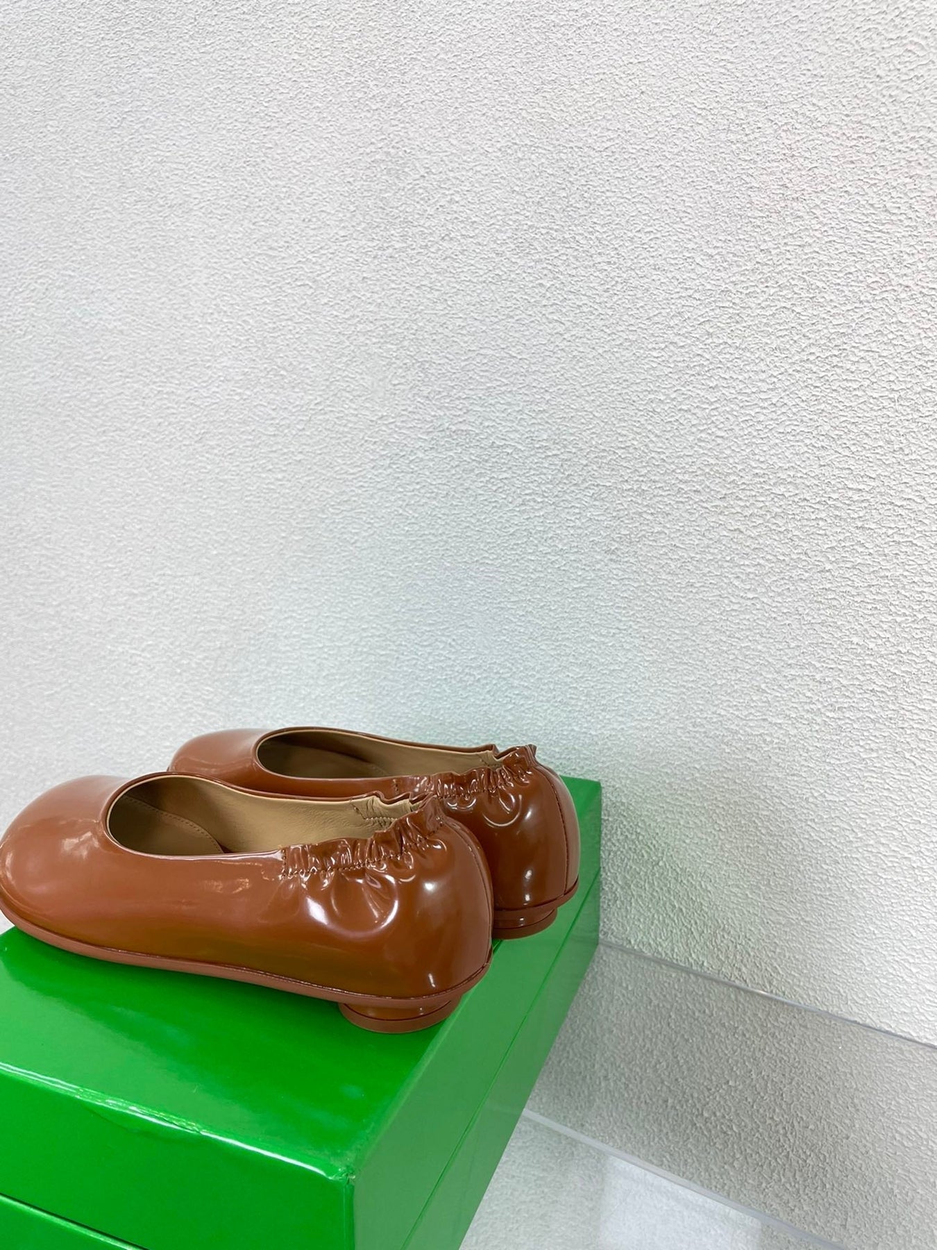 ATOMIC BALLERINA FLAT IN BRONZE BROWN CALFSKIN