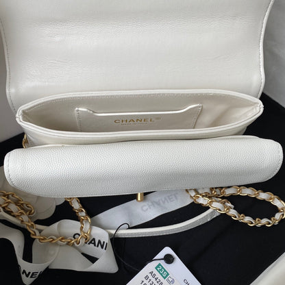 CC SMALL 20 FLAP BAG IN WHITE CALFSKIN GOLD HARDWARE