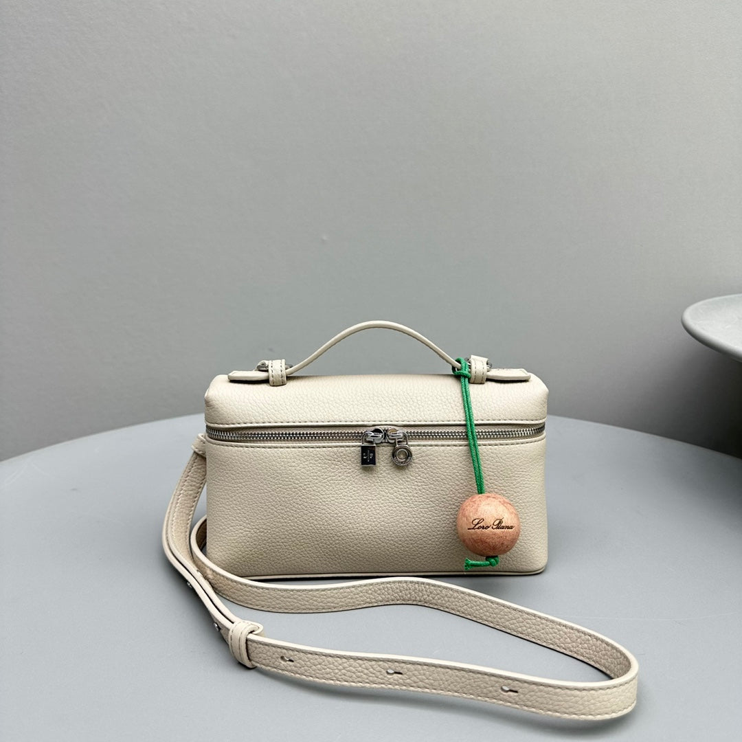 Extra Pocket L19 Beige Cowhide Shw