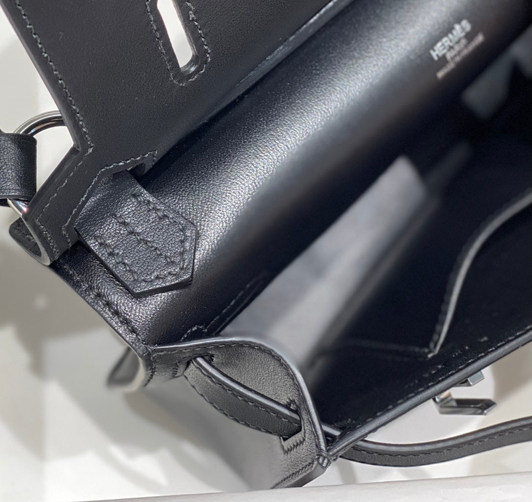 HM JYPSIERE SHOULDER BAG 23 IN NAVY BLUE CALFSKIN SILVER HARDWARE