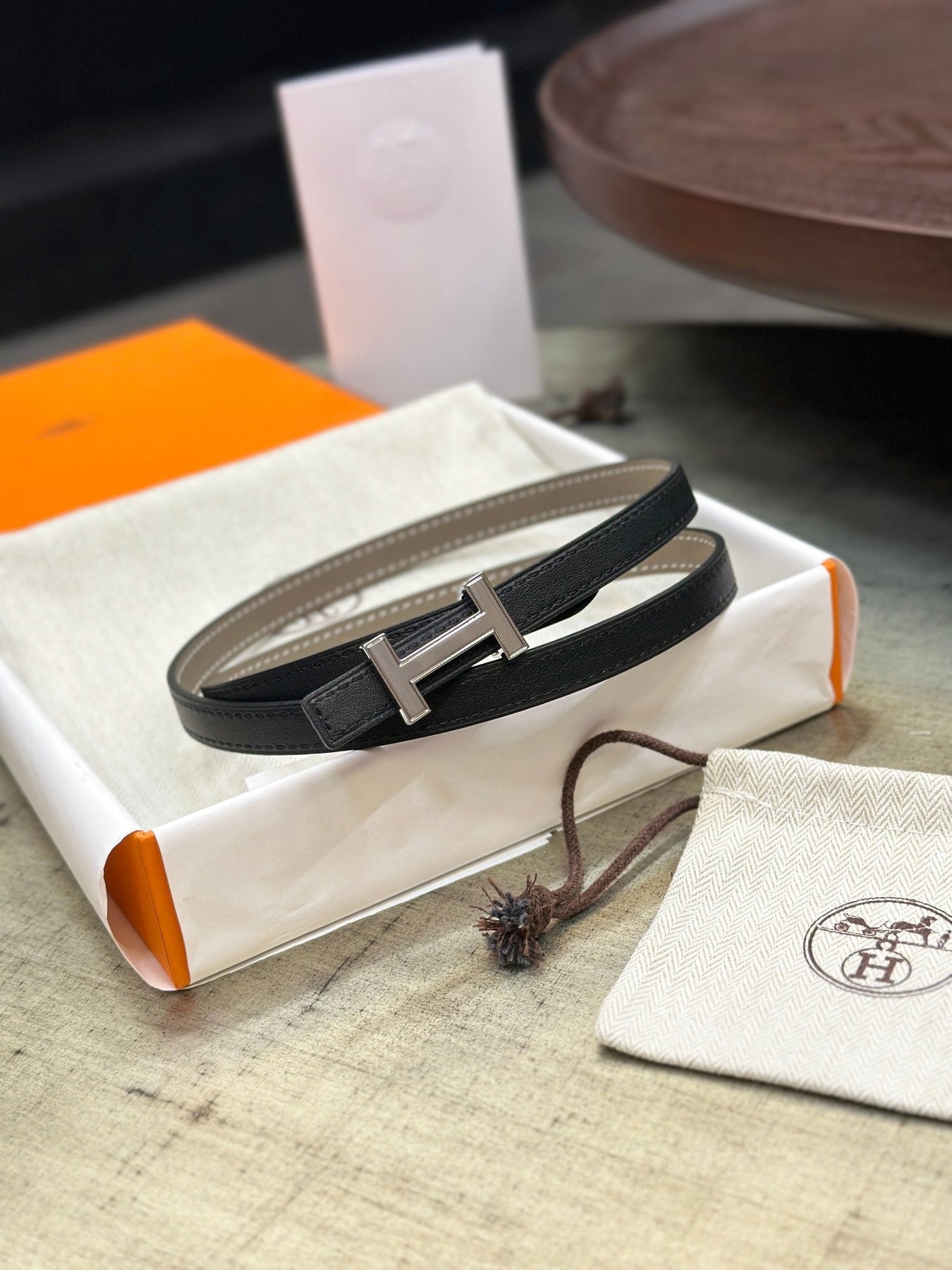 HM FOCUS BUCKLE & REVERSIBLE KHAKI BROWN AND BLACK LEATHER STRAP 13MM SILVER HARDWARE