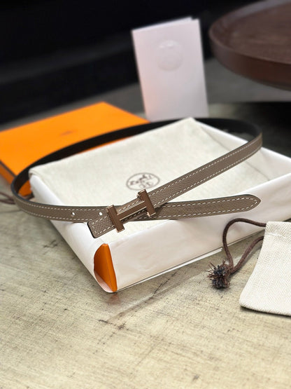 HM FOCUS BUCKLE & REVERSIBLE BLACK AND CAMEL BROWN LEATHER STRAP 13MM COPPER HARDWARE