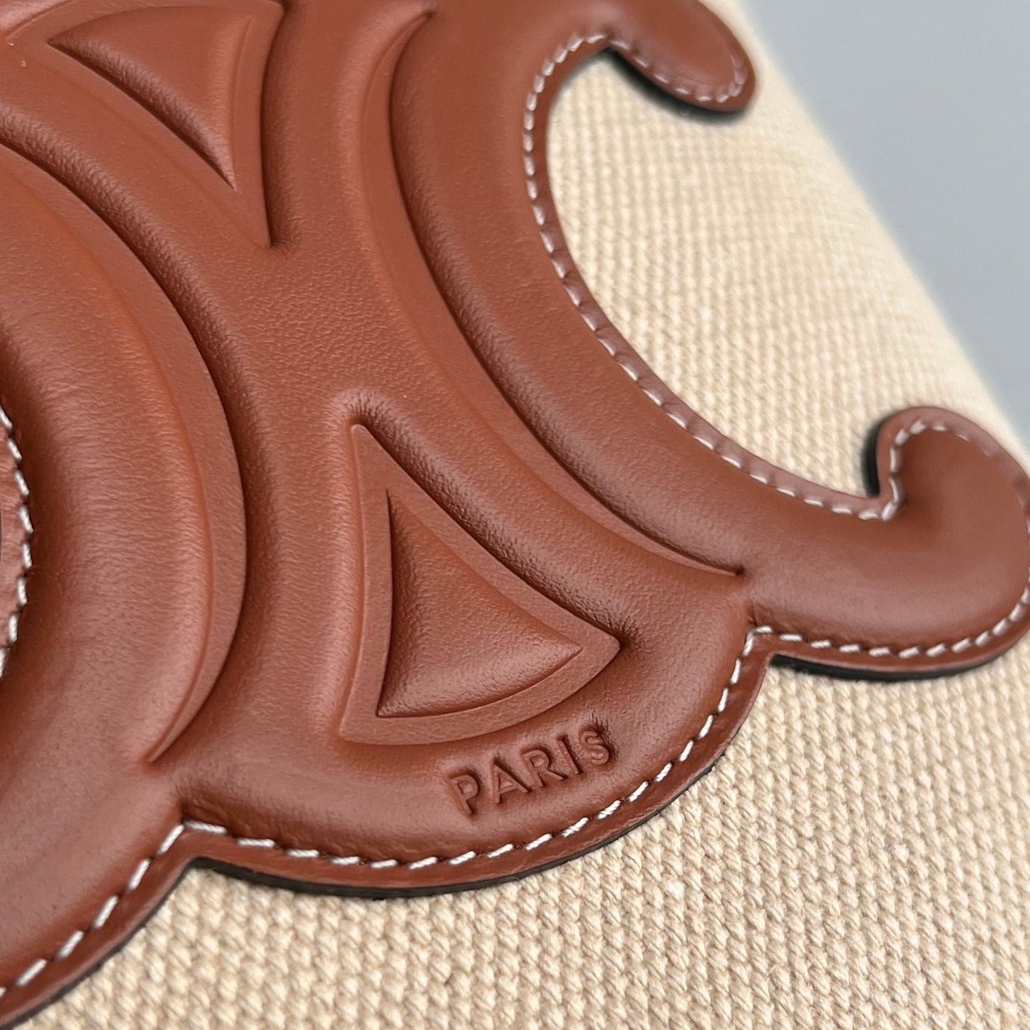 BUCKET CUIR TRIOMPHE 24 BEIGE BROWN CALFSKIN